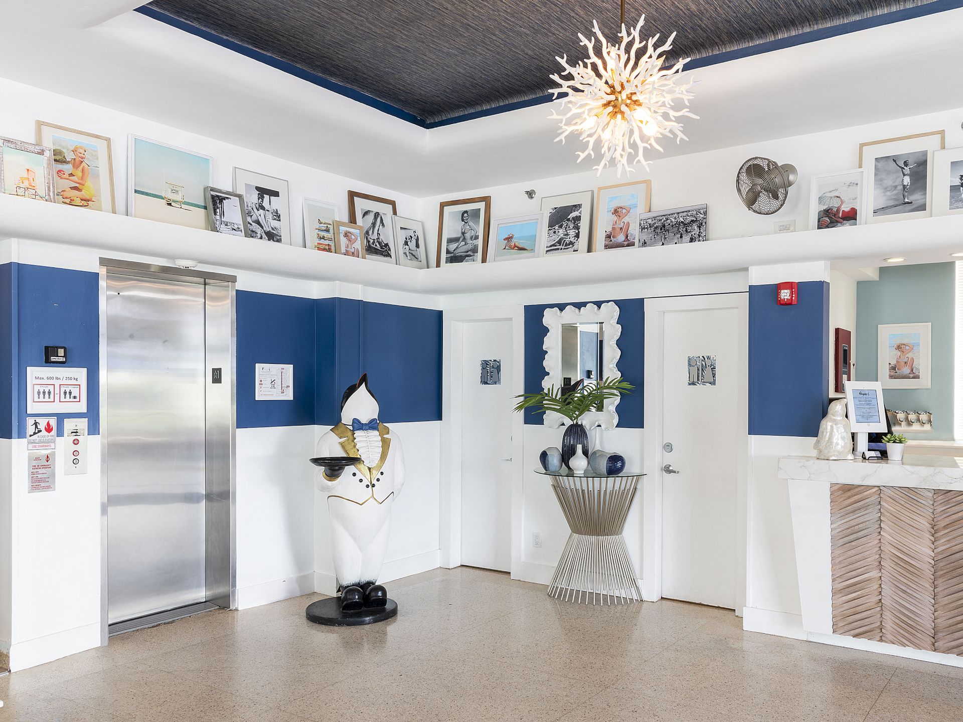 Penguin Hotel — photo 45 of 60